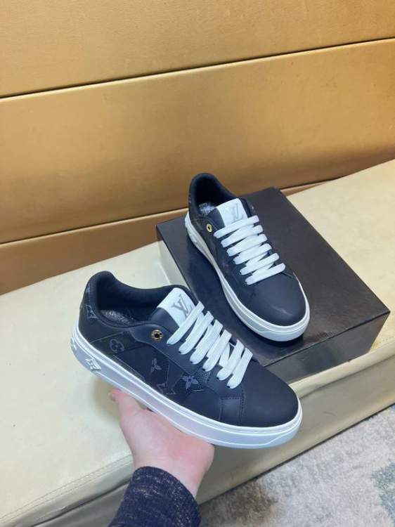 Picture of Louis Vuitton Shoes _SKULVsz38-44hnq100115750